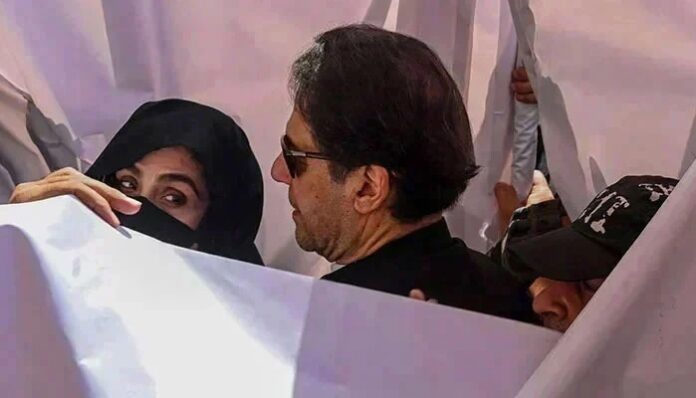 Islamabad High Court issued notice to FIA on the acquittal pleas of Imran and Bushra in the Tosha Khana 0.2 case.

