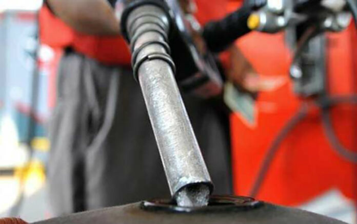 Government slash petrol price through R1, high -speed diesel per liter Rs 4

