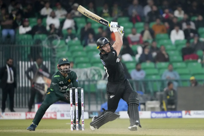 Philips and Santner New Zealand led by 78 runs on Pakistan

