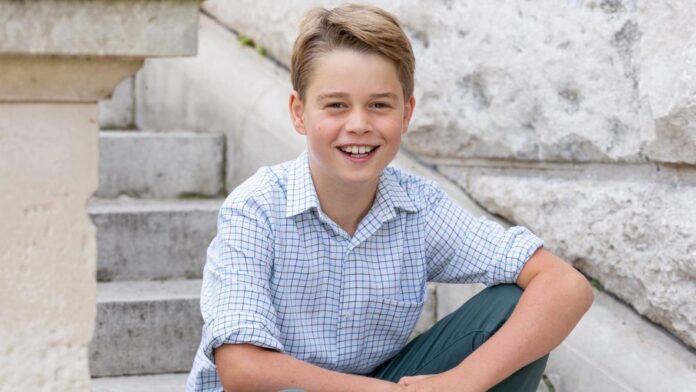 Prince George is struggling to deal with royal life among the growing challenges

